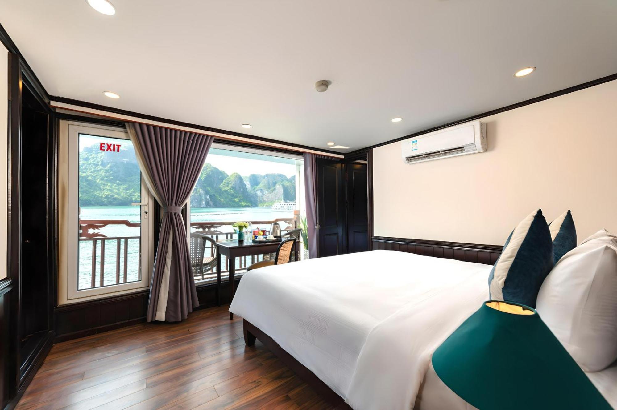 Amanda Halong Cruise 5*
