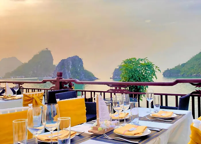 Amanda Halong Cruise