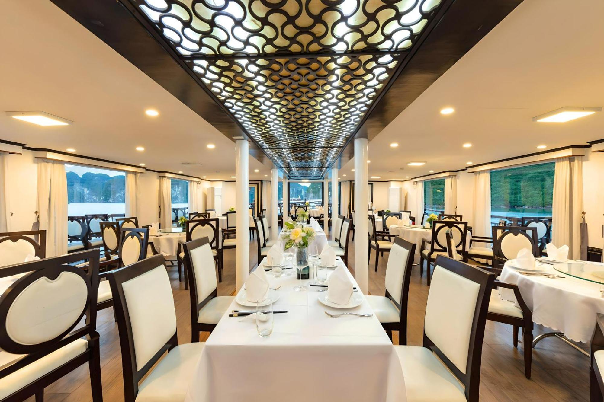 Amanda Halong Cruise Ha Long